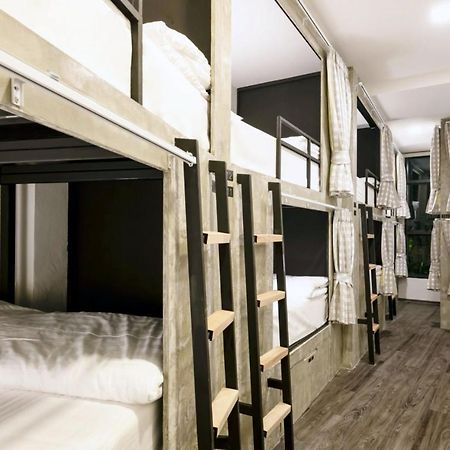 Red Door Heritage Hotel Бангкок Екстер'єр фото