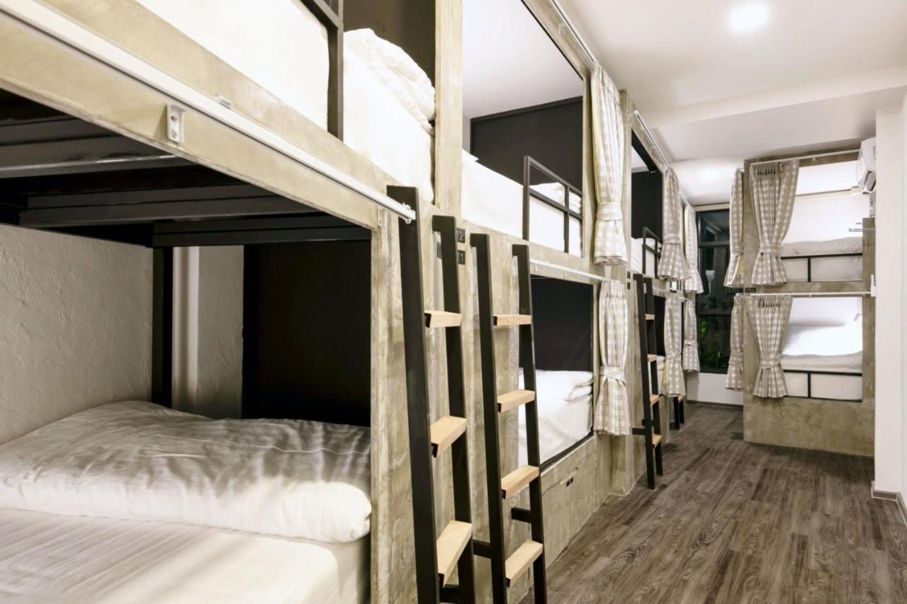 Red Door Heritage Hotel Бангкок Екстер'єр фото